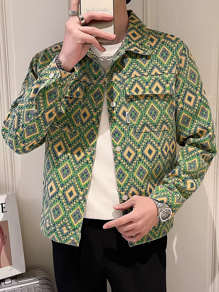 Áo khoác denim nam xuân 2025 kiểu mới cao cấp thời trang, dáng ngắn, cổ trụ, cá tính, in họa tiết