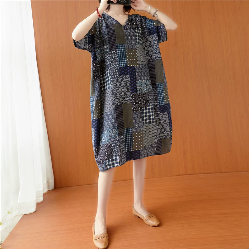 Váy dài vừa phải cổ chữ V thời trang mùa hè bằng vải cotton-linen cổ điển dành cho nữ cỡ lớn, che bụng và giúp bạn trông thon gọn hơn, có tay áo ngắn in họa tiết.