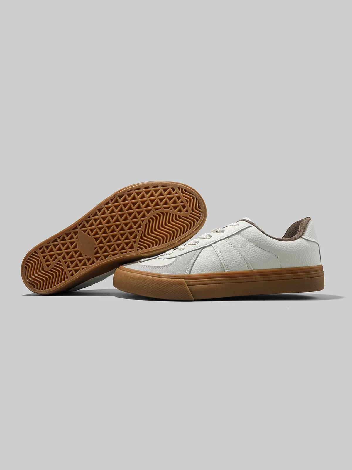 Giày thể thao nam cổ thấp kiểu retro Đức, giày sneaker trắng đa năng mới năm 2025 dành cho mùa thu.