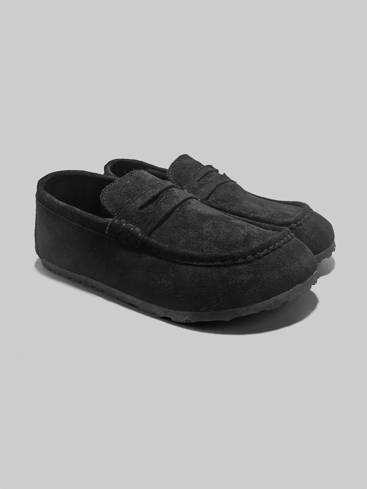 Giày lười nam Dongjia Qshoes kiểu dáng cổ điển, màu đen, đế mỏng, mềm, dễ mang, phong cách thời thượng.
