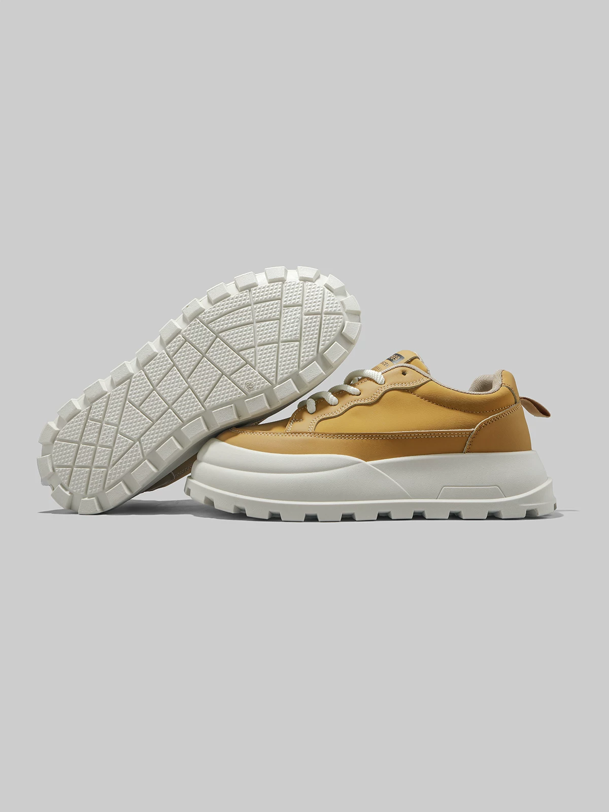 Giày nam Dongjia Qshoes mùa thu 2025 mới, đế dày tăng chiều cao, giày thể thao thường ngày thời trang đa năng, mũi giày rộng