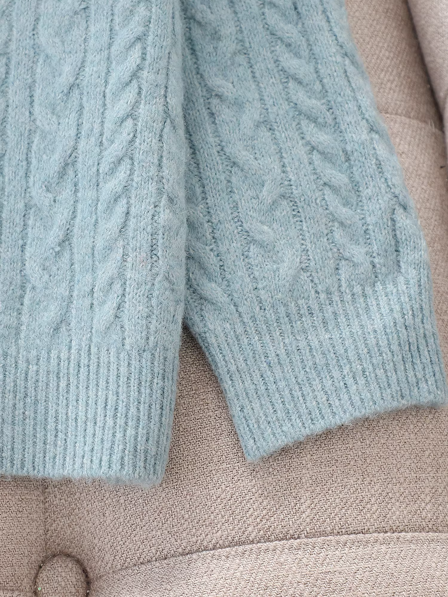 Áo len dệt kim bé gái thu đông 2025, quần áo trẻ em mới, áo lót màu xanh cho bé gái và trẻ lớn, áo len dệt kim màu xanh mùa đông