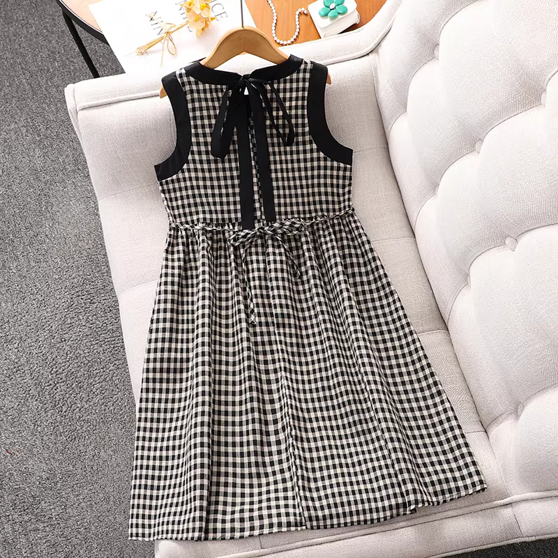 Váy bé gái hè 2025 kiểu mới, váy kẻ caro retro Pháp, váy bé gái hè dáng ôm không tay