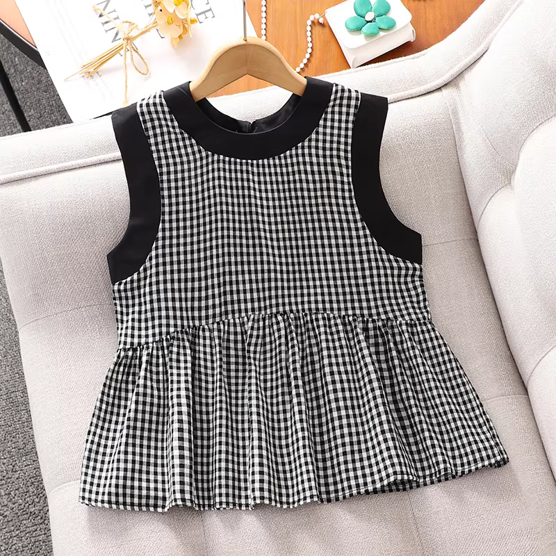 Bộ áo sơ mi không tay cho bé gái, phong cách mùa hè, sành điệu, bé gái lớn hơn, phong cách nhỏ nhắn thơm tho, trang phục mùa hè kẻ sọc, quần short bé gái bộ hai mảnh