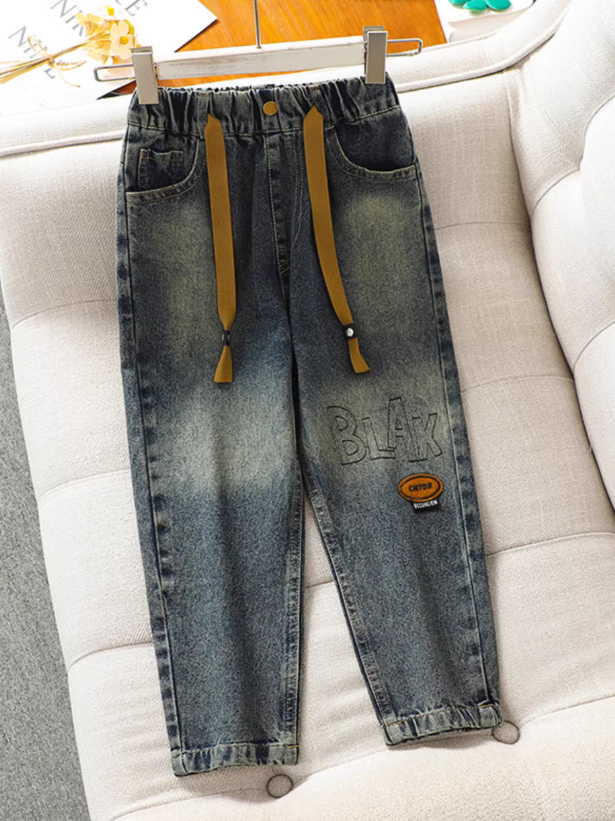 Quần jean nữ, kiểu xuân thu, quần áo trẻ em hợp thời trang, quần kiểu bố, quần mùa thu cho trẻ lớn, quần cà rốt mùa thu.