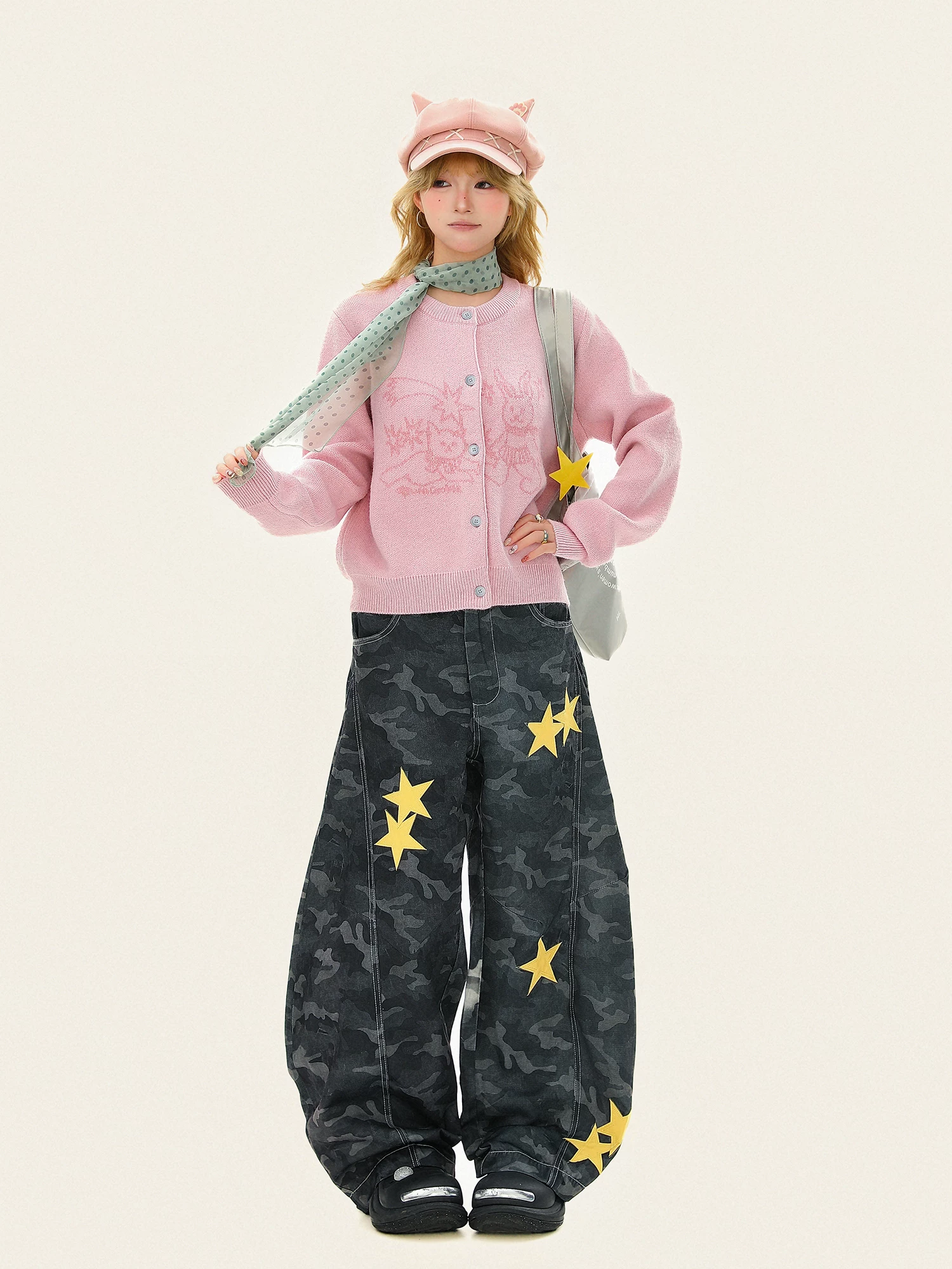 Áo len cardigan cổ tròn màu hồng in hình chú thỏ dễ thương dành cho nữ, áo cardigan dệt kim ngắn ôm dáng cho mùa thu đông.