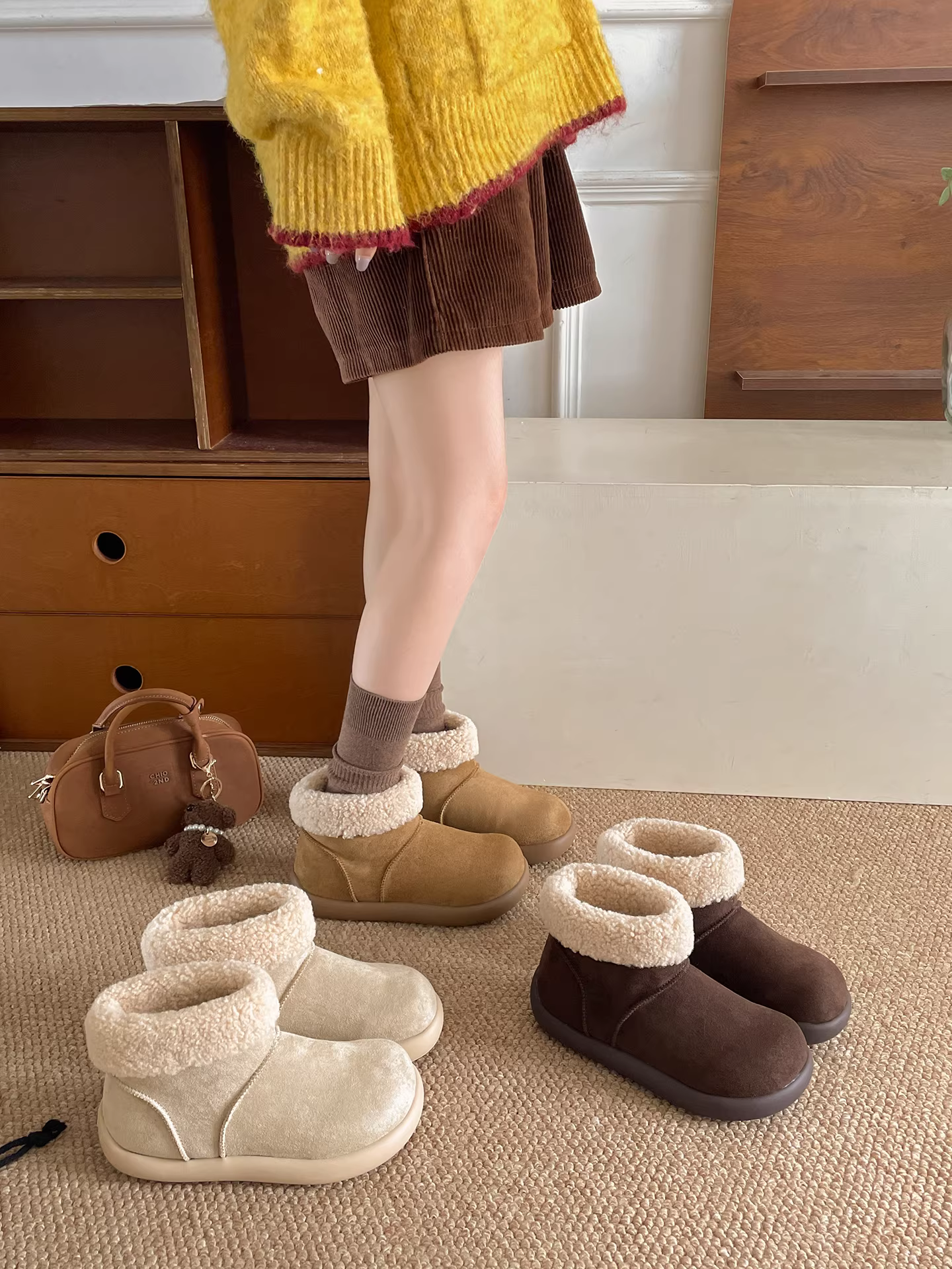 Giày bốt tuyết đế dày chống trơn trượt kiểu cổ điển màu trắng Nanzai dành cho nữ 2025 mới mùa thu đông lót lông cừu ấm áp giày cotton đế mềm