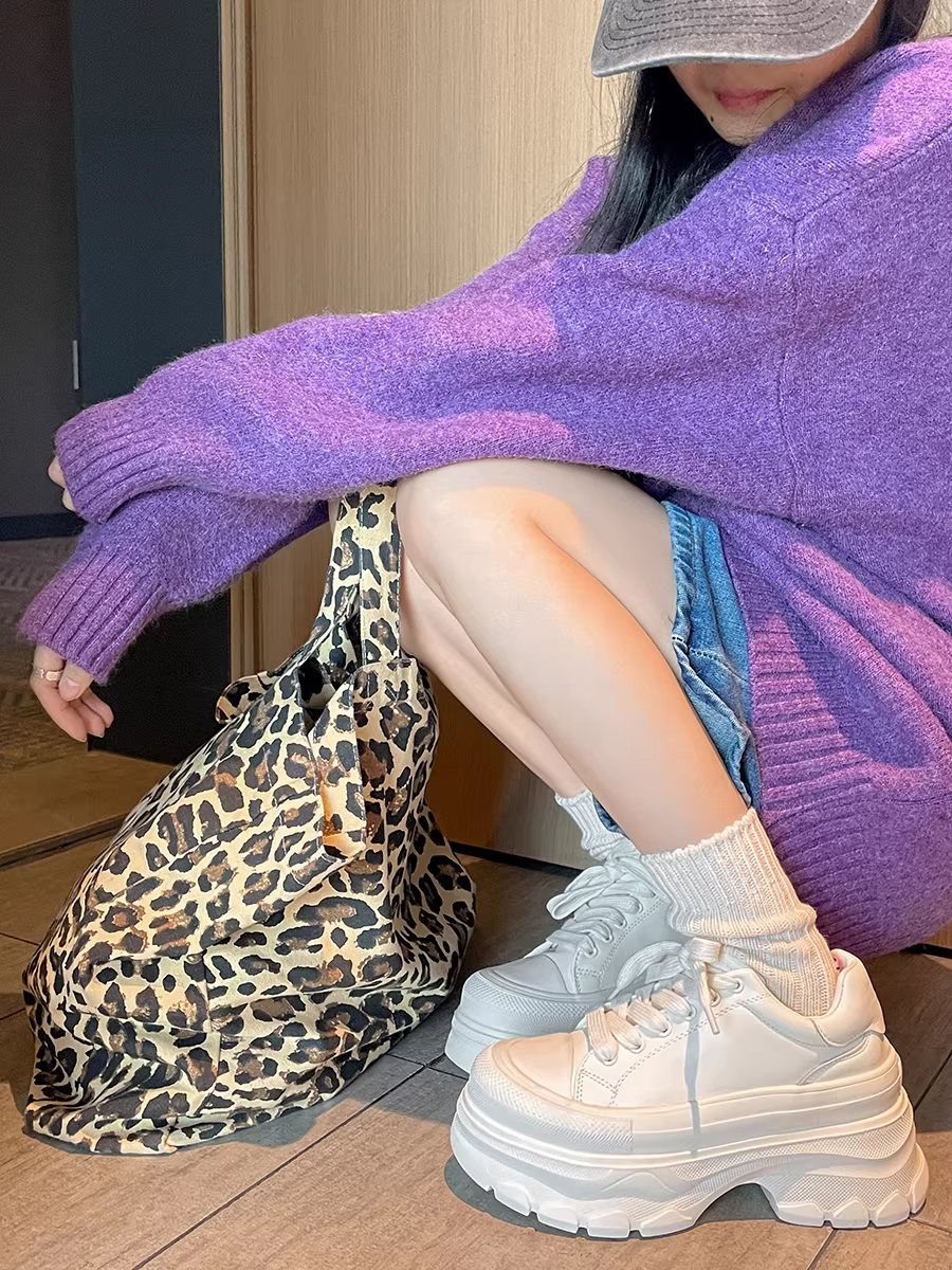 Giày thể thao đế dày đa năng dành cho nữ, giày trắng mùa thu mới 2025, giày thể thao nhẹ.