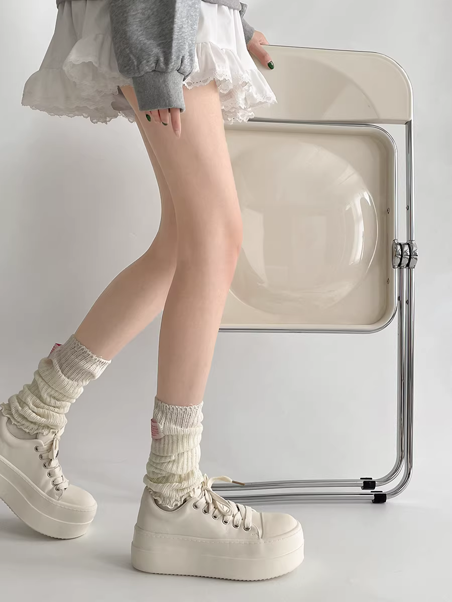 Giày thể thao nữ Nanzai retro đa năng đế dày tăng chiều cao màu trắng, mẫu mới thu đông 2025, nhẹ, phong cách thường ngày.