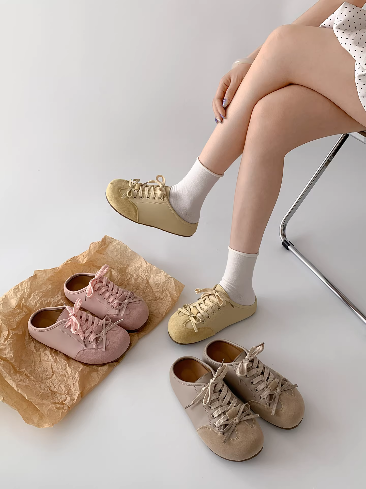 Dép nữ đế dày chống trơn kiểu Pháp thời thượng, mũi kín, mùa thu 2025, kiểu retro nửa dép Birkenstock mới