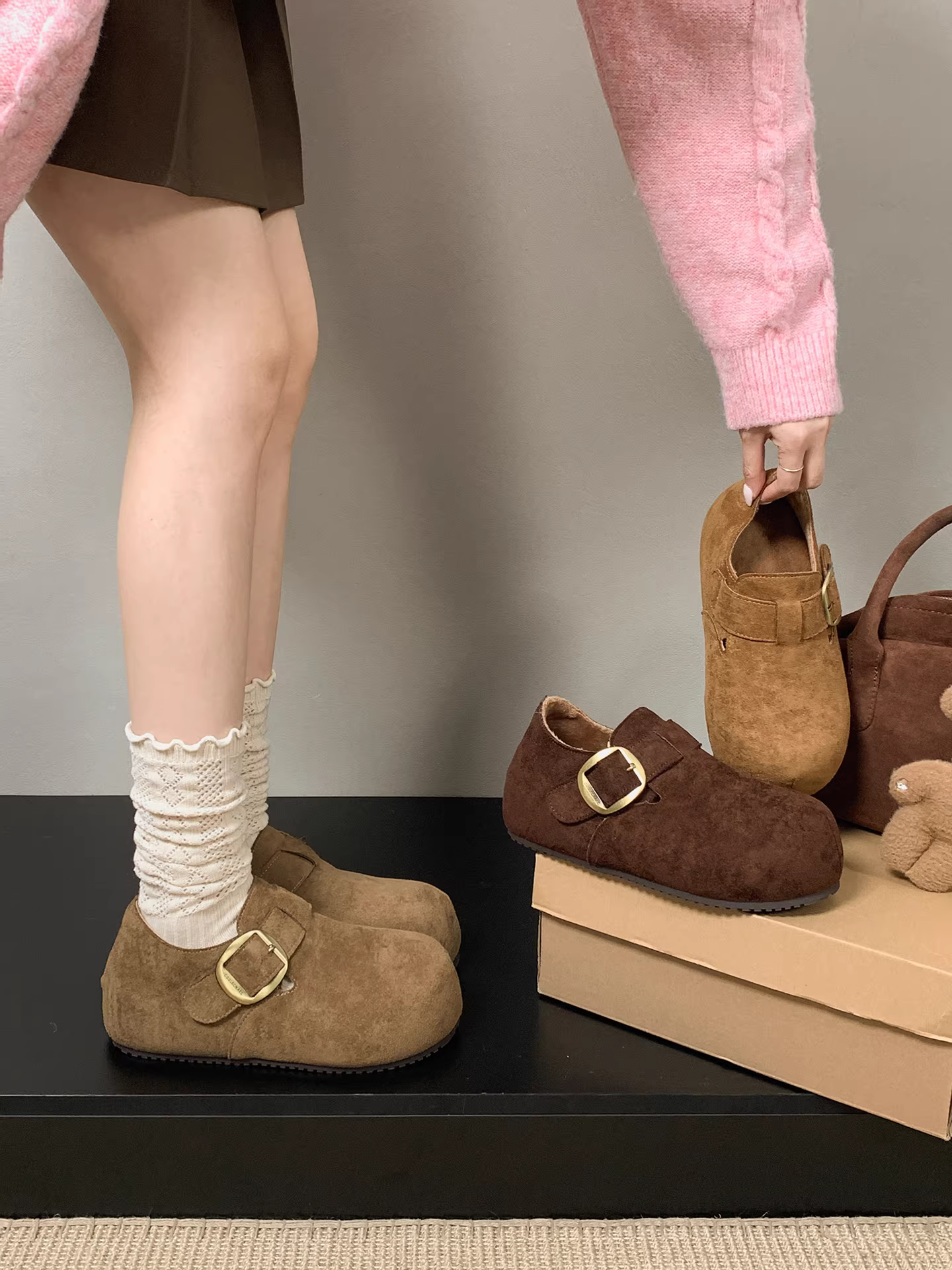 Giày bông giữ ấm đế dày tăng chiều cao kiểu cổ điển Nam Trung Quốc dành cho nữ 2025 Mẫu mới Thu Đông lót lông dày kiểu Birkenstock