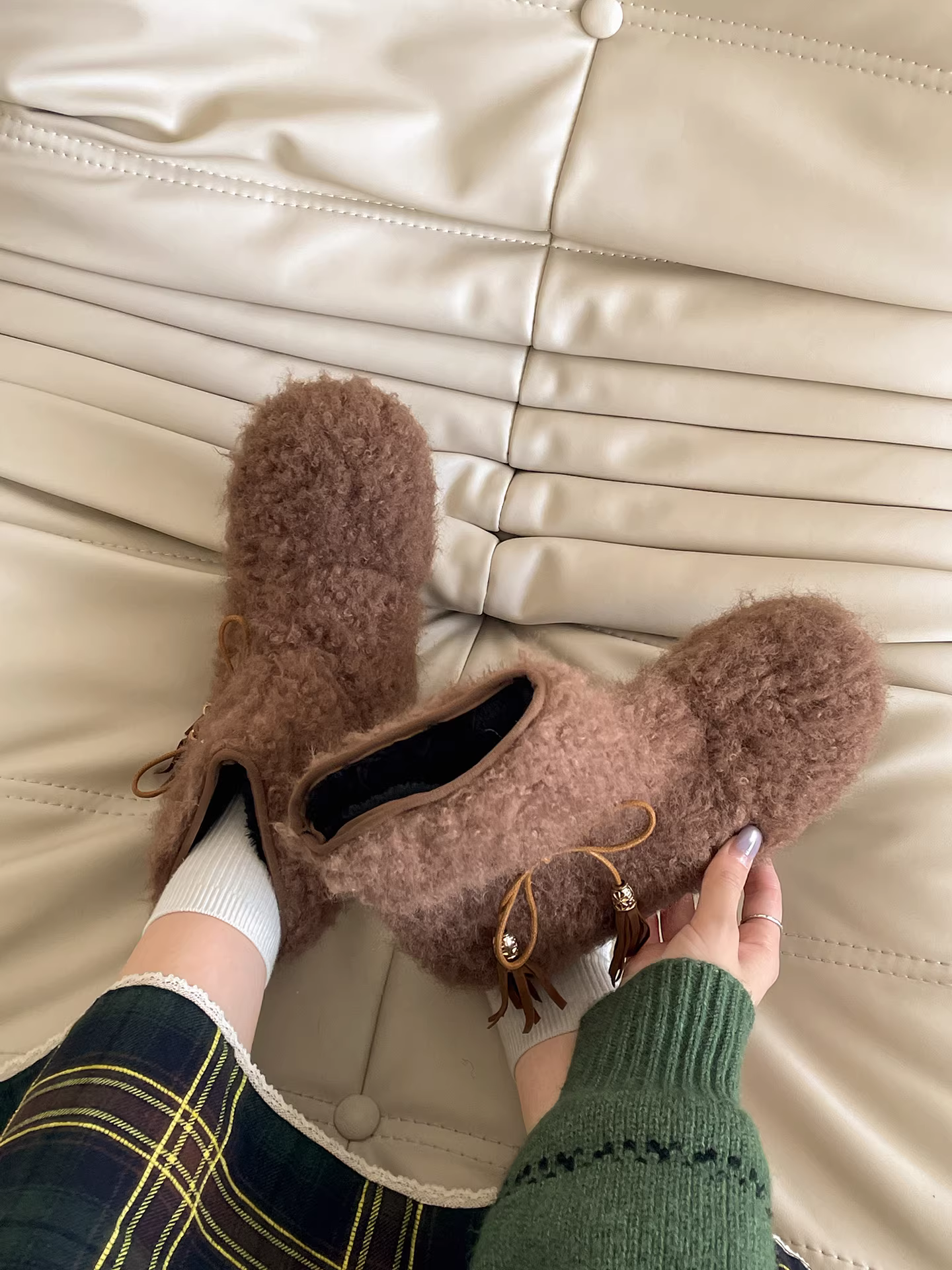 Giày bốt tuyết đế dày chống trơn đa năng phong cách cổ điển dành cho nữ mùa đông 2025, lót lông cừu ấm áp, dày dặn