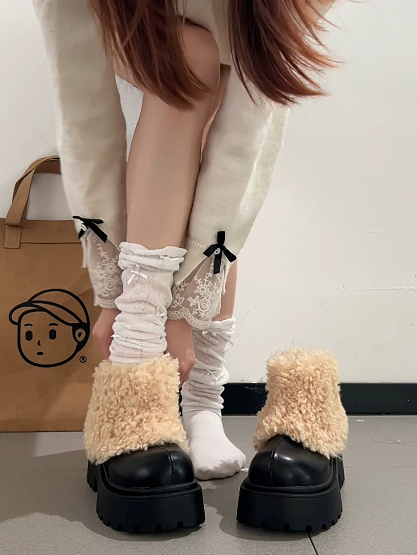 Giày bốt nữ đế xuồng dày, lót lông cừu nâu, chống trơn, đế cao, giữ ấm mùa đông 2025, tăng chiều cao, chất liệu bông mềm mại