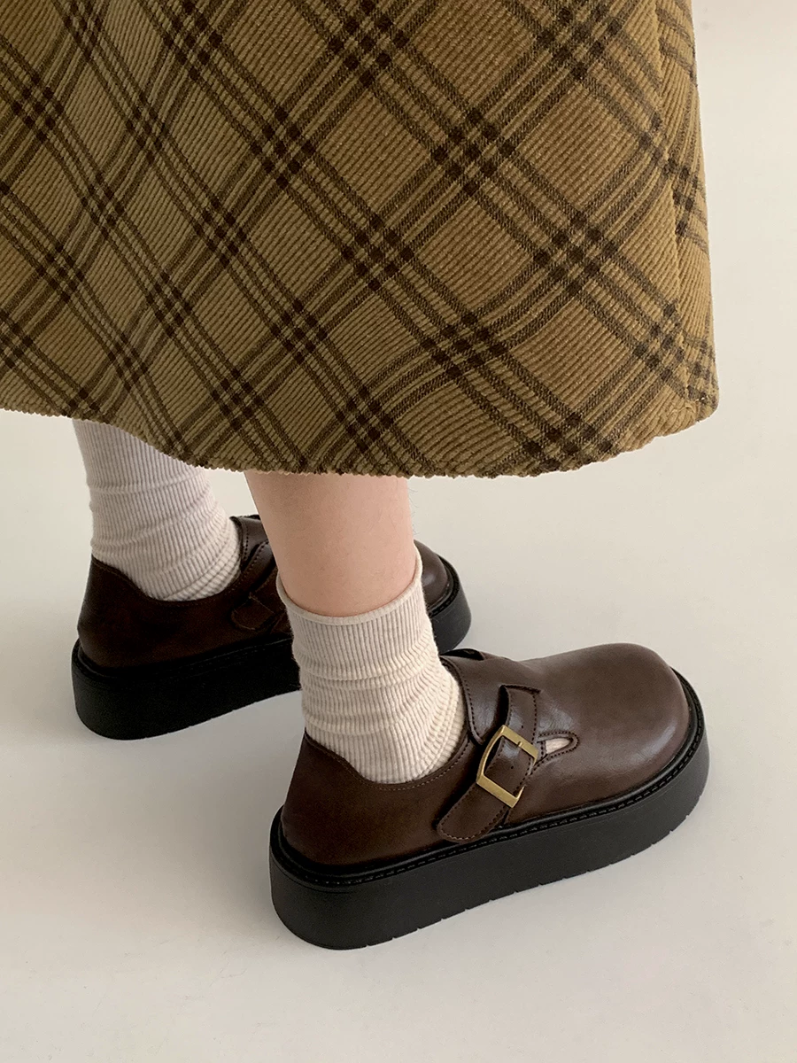 Giày da đế dày kiểu Anh dành cho nữ, bộ sưu tập thu đông 2025 mới, đa năng phối cùng chân váy, giày tăng chiều cao kiểu Birkenstock.