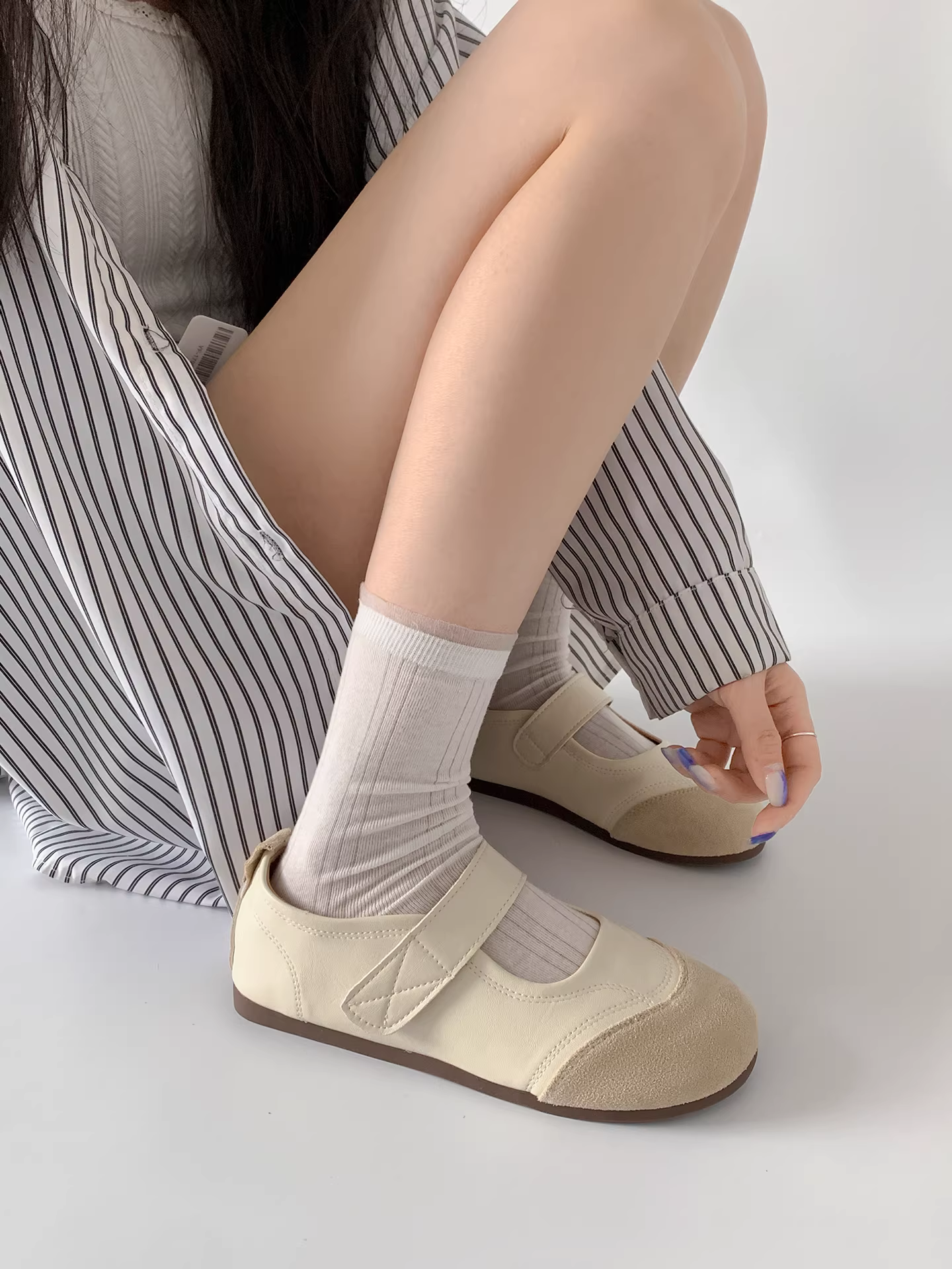 Giày bệt Nan Zai Nan kiểu cổ điển, miệng nông, dành cho nữ, mẫu mới thu 2025, phối chân váy, đế mềm, kiểu Mary Jane