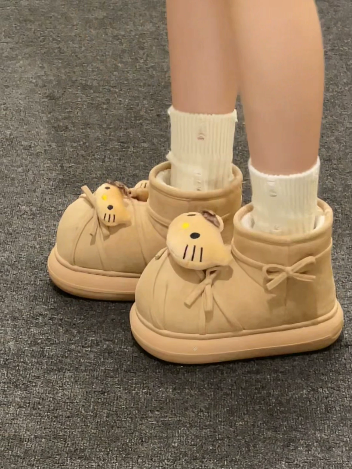 Giày bốt tuyết nữ đế dày lót lông cừu kiểu hoạt hình dễ thương cổ điển, giữ ấm mùa đông 2025, đi ngoài trời, chất liệu cotton Đông Bắc