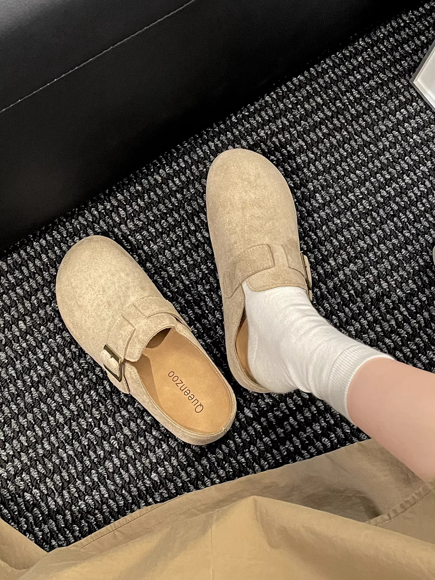 Dép nữ đế dày kiểu cổ điển Nanzai, kiểu mới mùa thu 2025, đa năng phối chân váy, kiểu Birkenstock nửa dép.