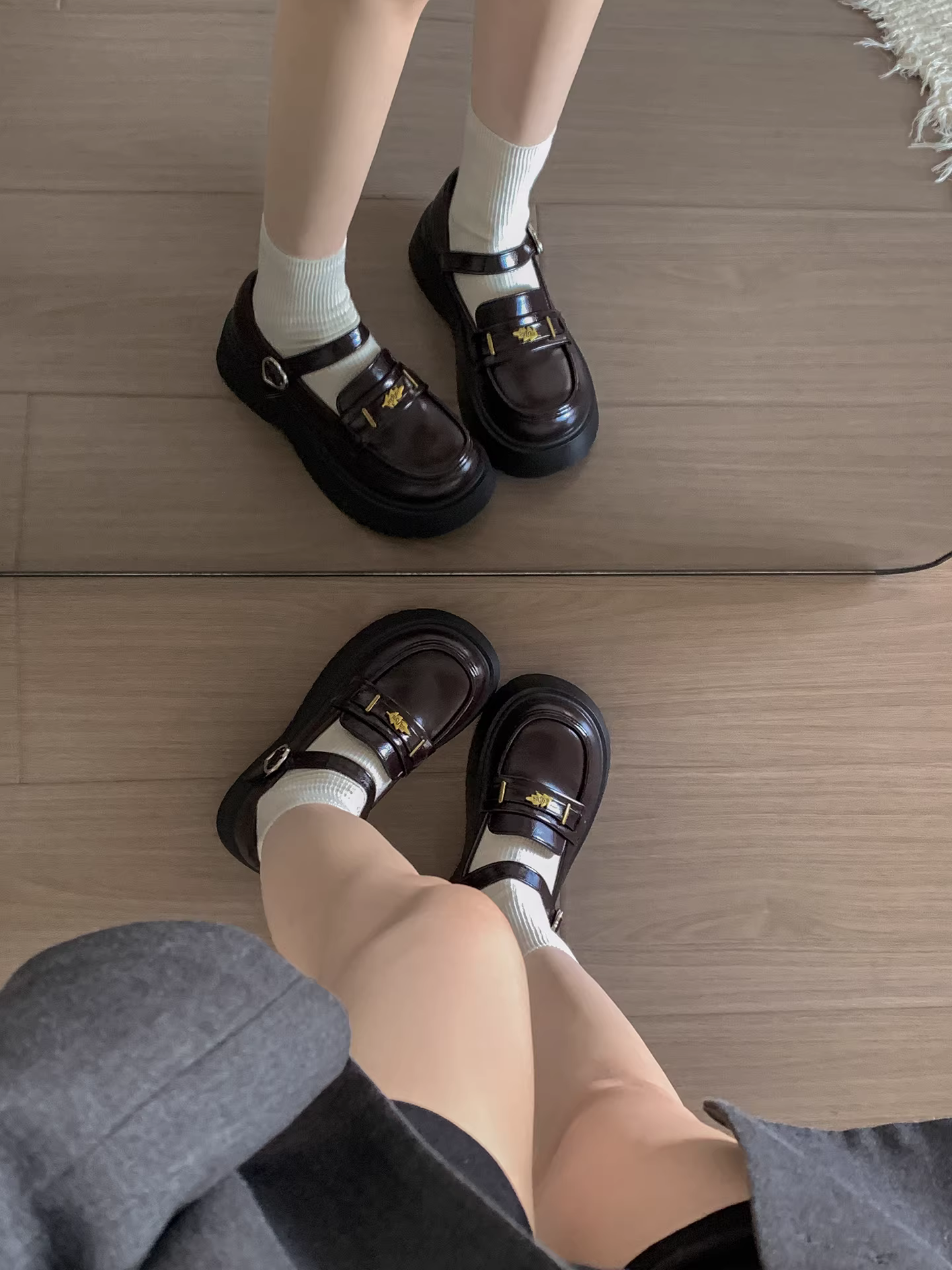 Giày da đế dày kiểu retro Anh Nam dành cho nữ, kiểu thu mới 2025, phối chân váy, tăng chiều cao, kiểu Mary Jane