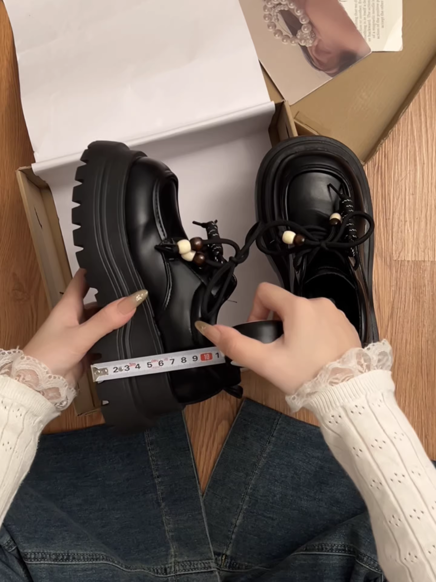 Giày da nữ đế dày kiểu Anh cổ điển màu đen, kiểu dáng mới mùa thu 2025, phối chân váy, giày lười đế mềm đa năng