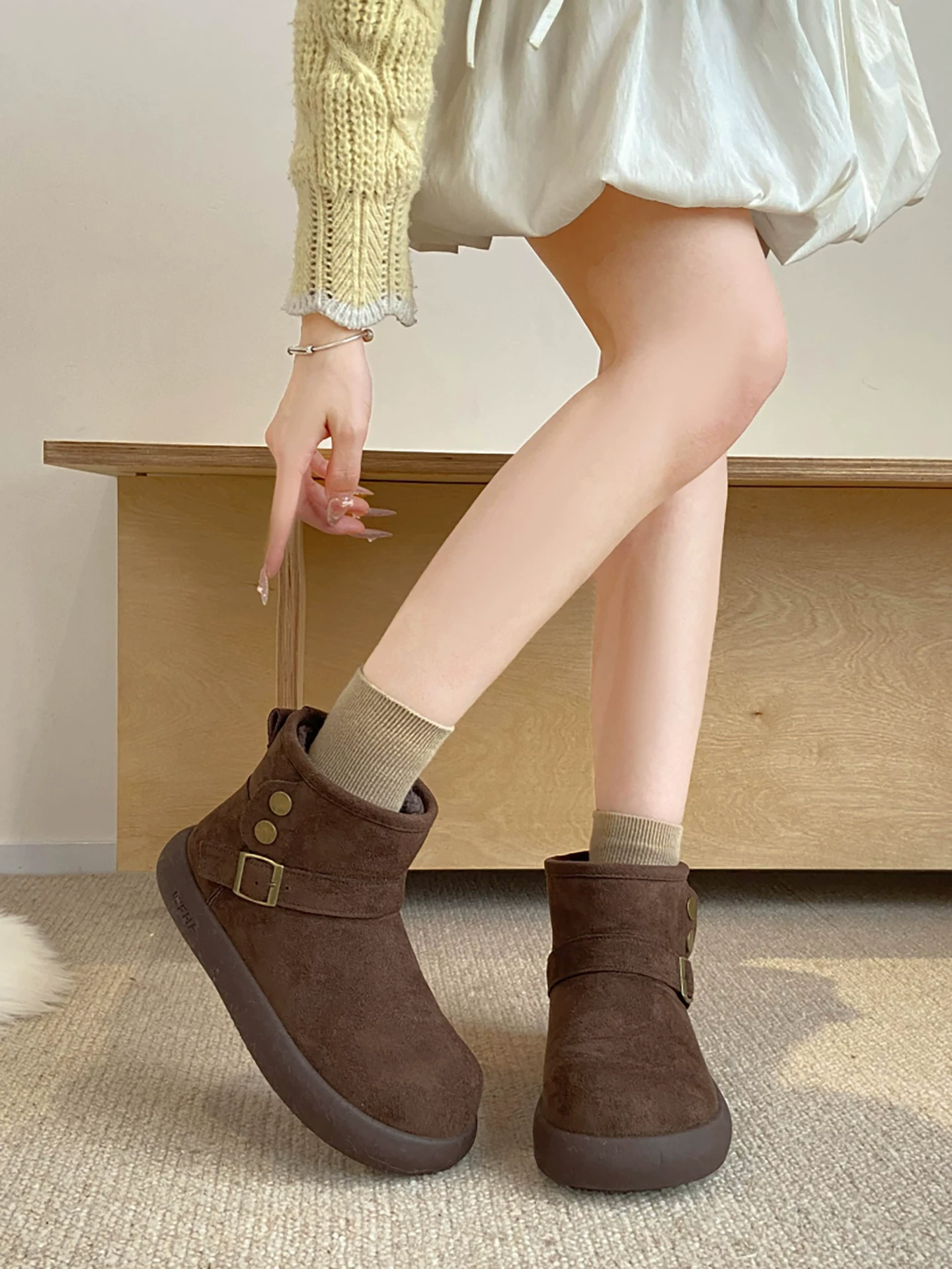 Giày bốt tuyết nữ đế dày lót lông cừu kiểu retro màu nâu, mùa đông 2025, giữ ấm, đi ngoài trời, chống trơn trượt, kiểu Birkenstock, chất liệu cotton