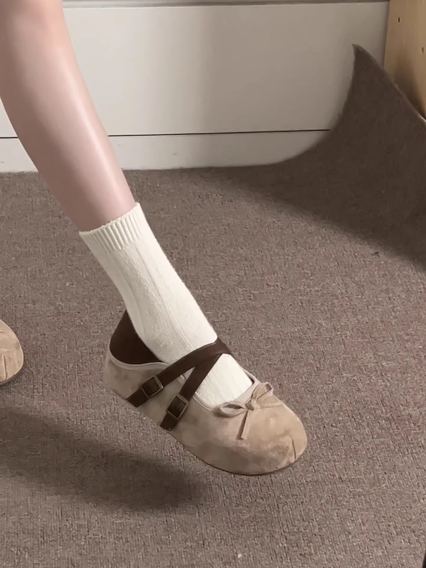 Giày Birkenstock đế dày tăng chiều cao kiểu retro dành cho nữ, mẫu mới thu 2025, phối chân váy, kiểu Mary Jane đế thấp