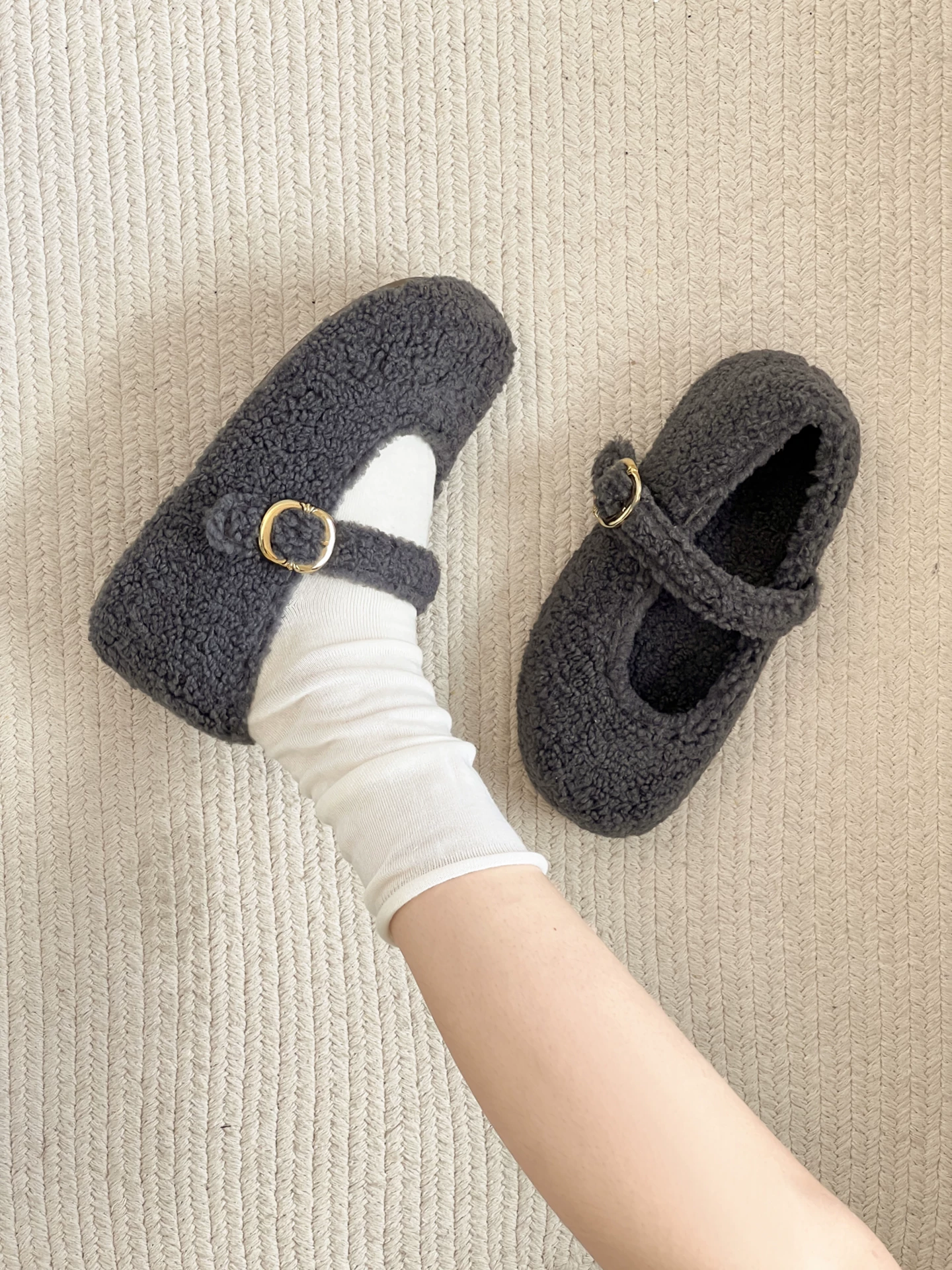 Giày lông dày đế dày phong cách retro Nanzai Nanzhao dành cho nữ 2025, giày mùa đông mới lót lông giữ ấm chống trơn trượt bằng cotton, thích hợp đi ngoài trời