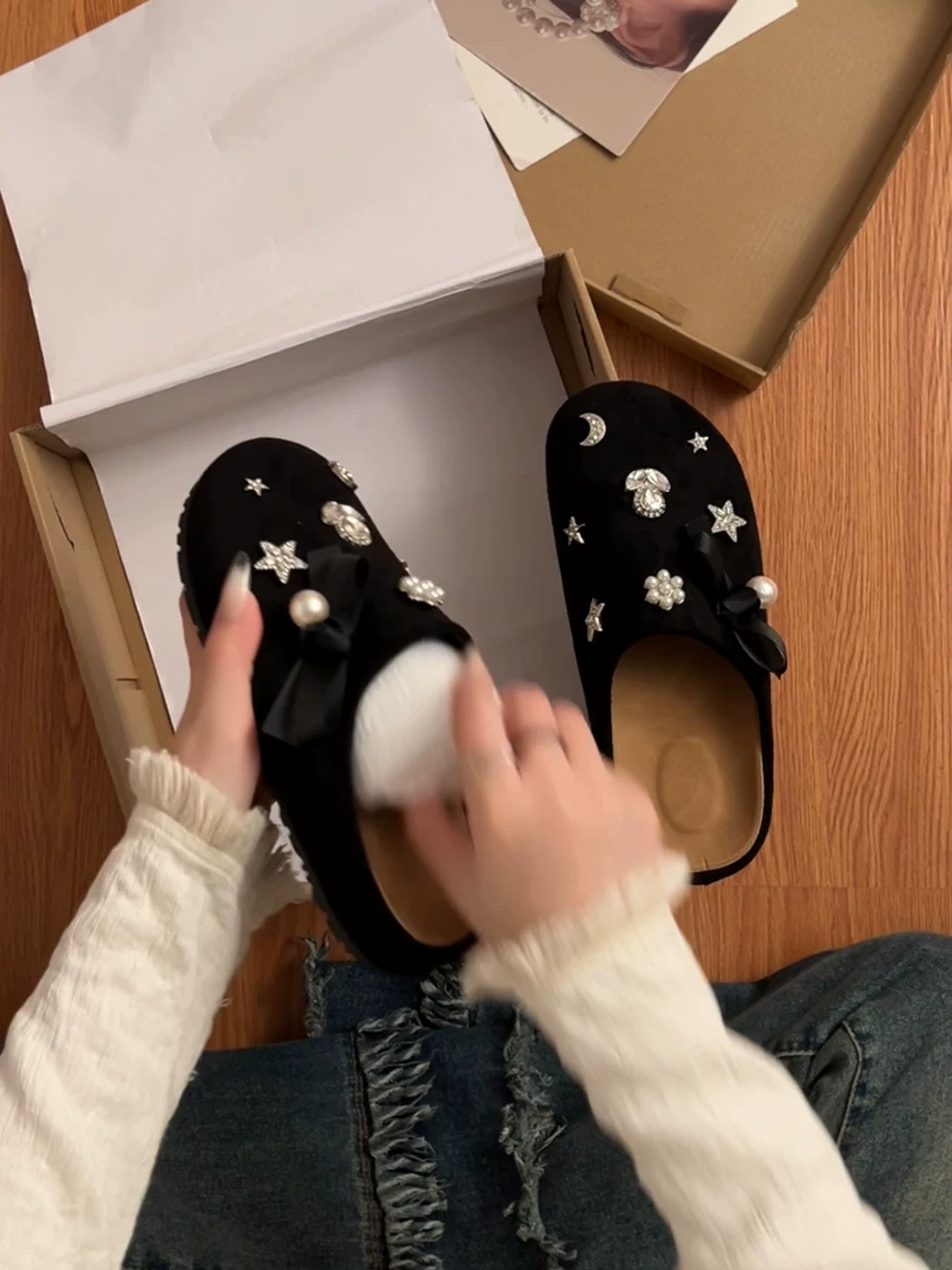 Dép nữ đế dày chống trơn, mũi kín, màu đen Nanzai Nanfang, kiểu mới mùa thu 2025, kiểu retro Birkenstock, thích hợp đi ngoài trời.