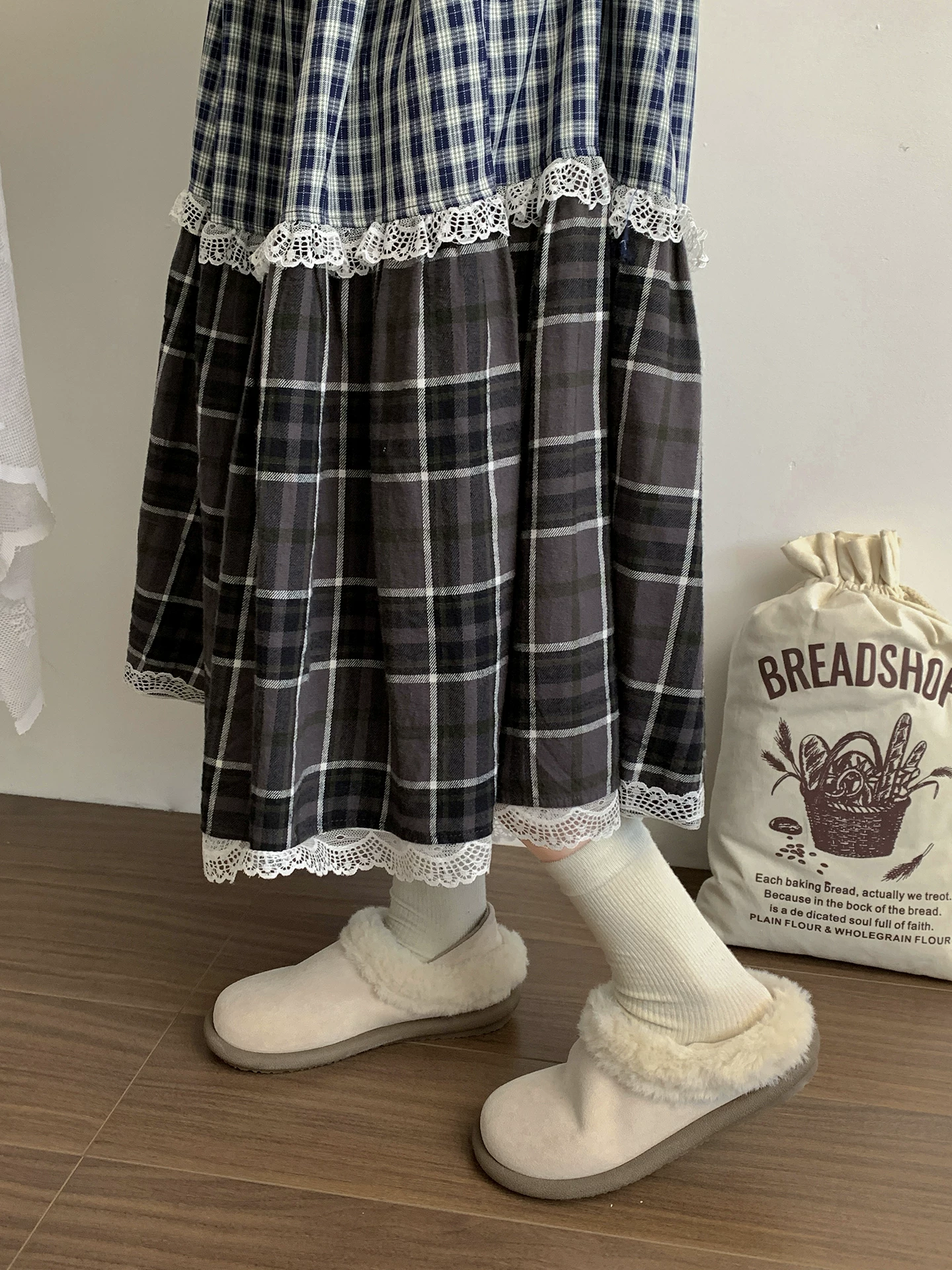 Giày lông mềm đế bằng chống trơn Nanzai Southern Brown Retro nữ 2025 mới mùa thu đông đa năng lót lông cừu kiểu Birkenstock