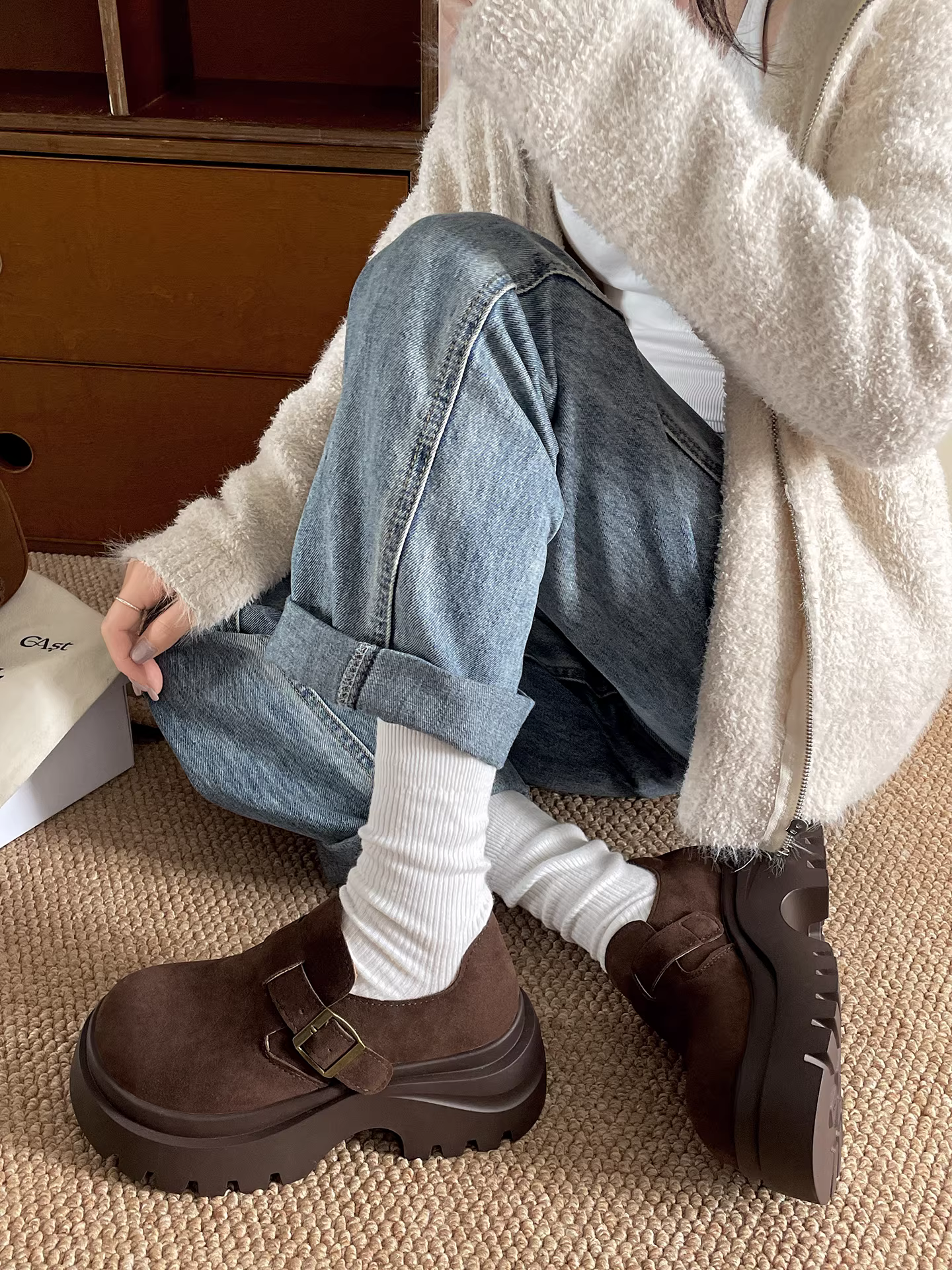 Giày Birkenstock đế dày cổ điển dành cho nữ, kiểu thu đông 2025 mới, đa năng phối chân váy, giày lười tăng chiều cao.