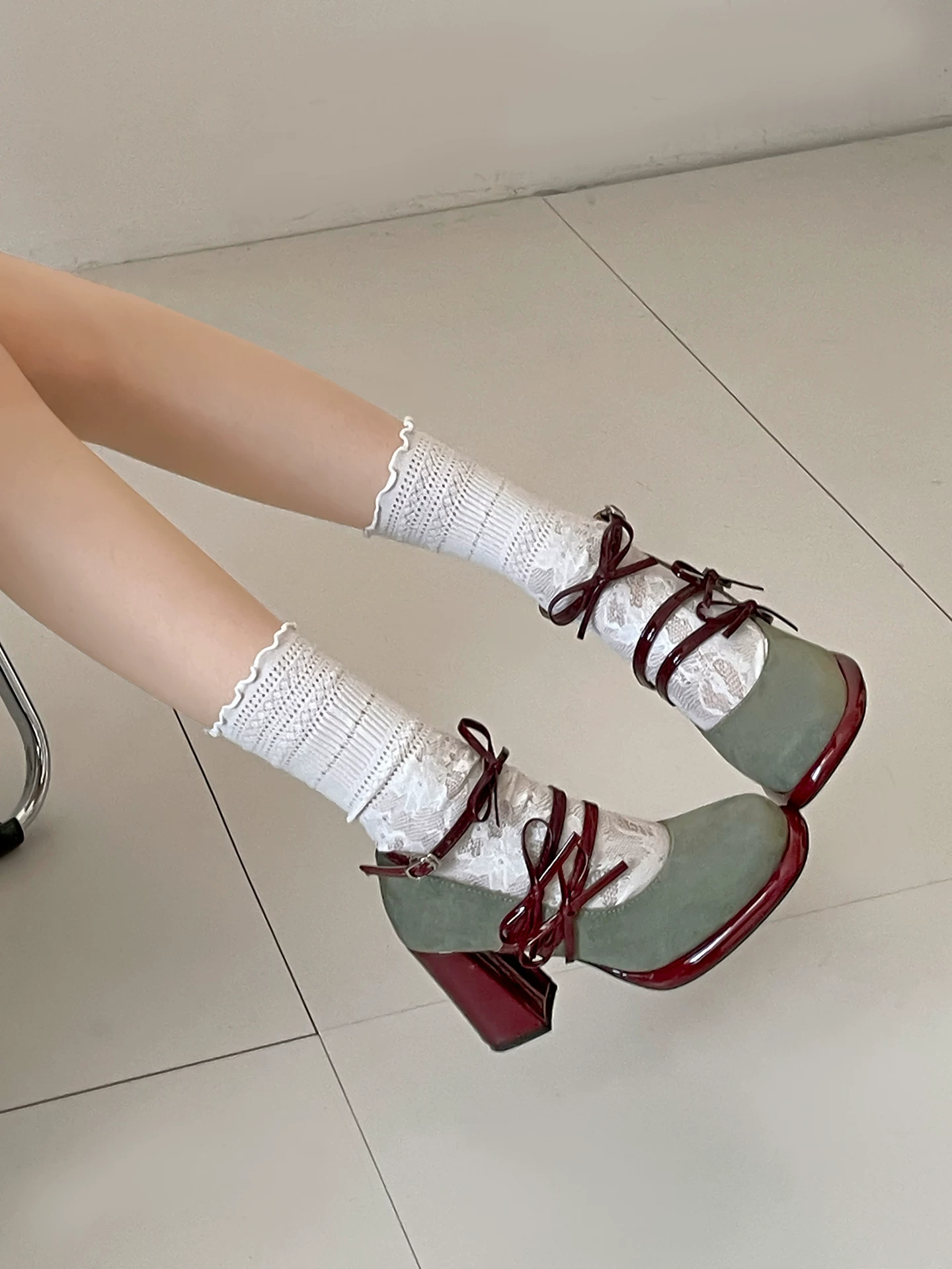 Giày cao gót đế dày kiểu Pháp cổ điển dành cho nữ 2025, giày tăng chiều cao mùa xuân thu mới, phối chân váy và giày Mary Jane miệng nông