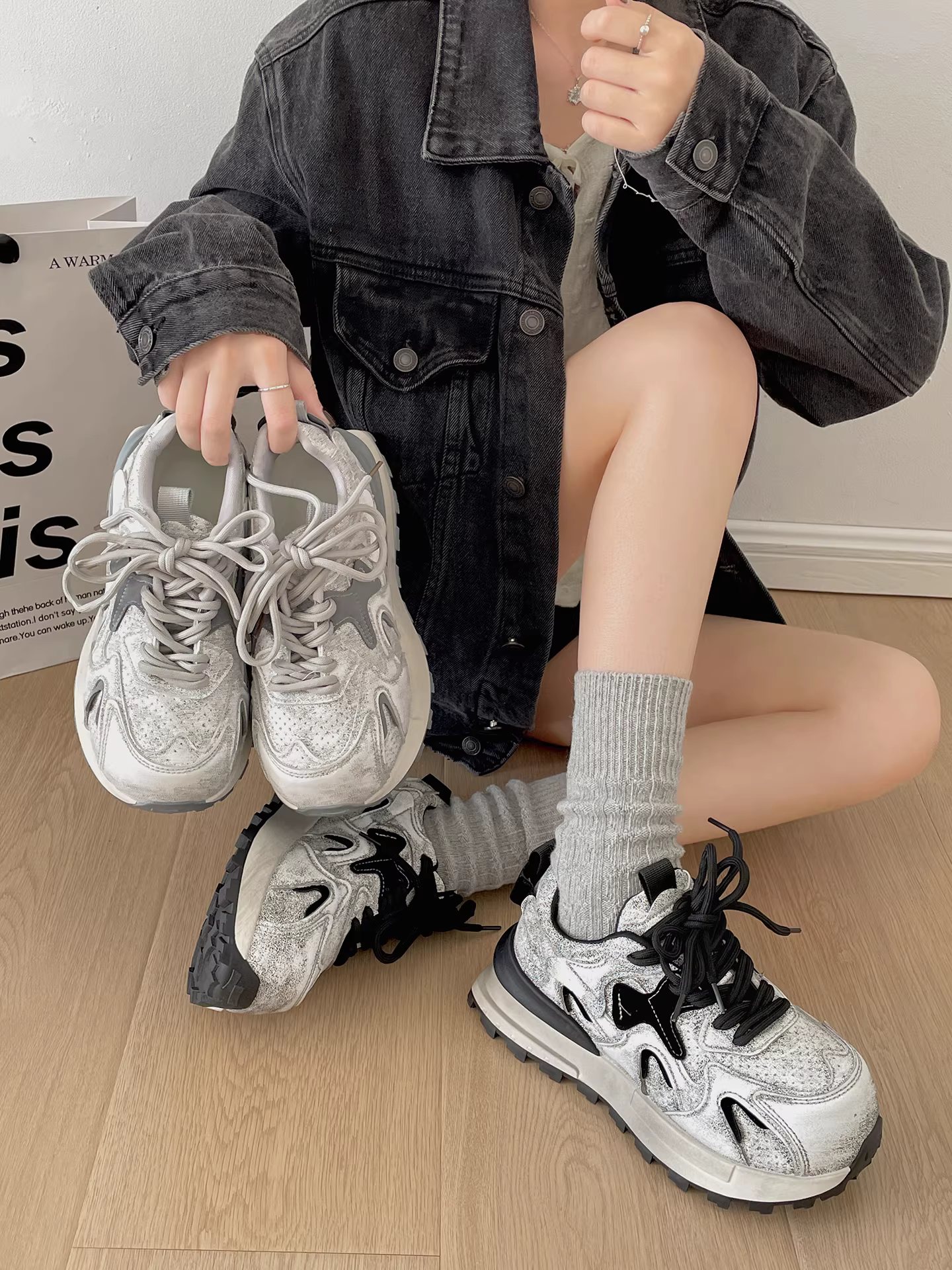 Giày thể thao Đức đế dày cổ điển màu xám dành cho nữ, giày thể thao mùa thu mới 2025 phong cách Forrest Gump.