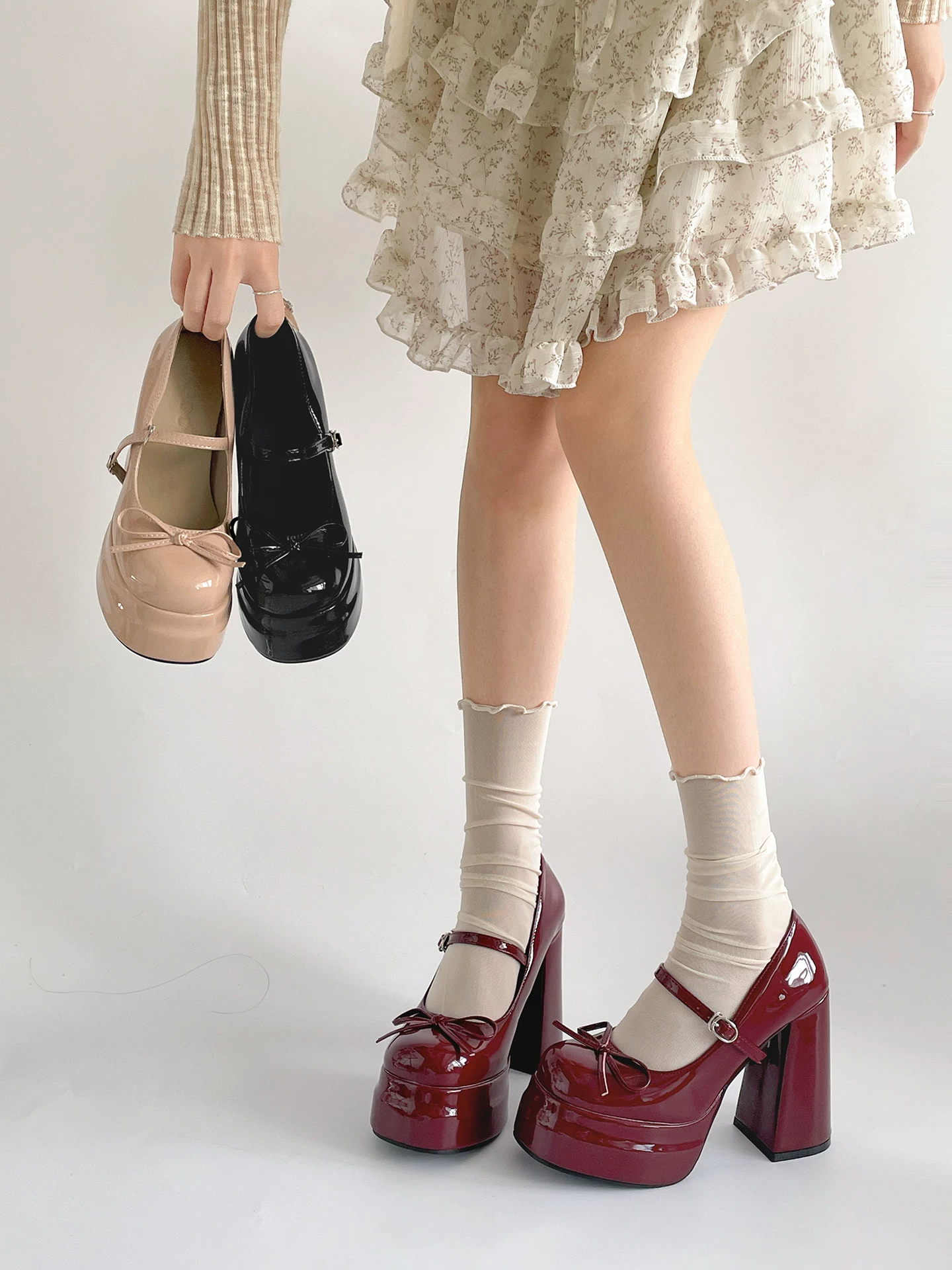 Giày cao gót đế thô kiểu Pháp phổ biến dành cho nữ, mẫu mới mùa thu 2025, tăng chiều cao, phù hợp với chân váy, kiểu Mary Jane.