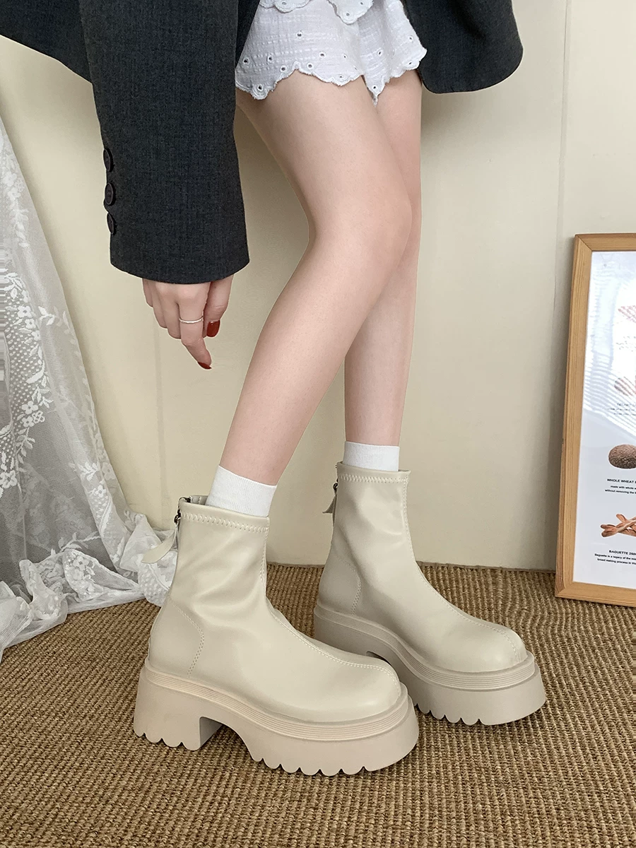 Giày bốt Martin đế dày phong cách Anh Quốc màu nâu đa năng dành cho nữ, mẫu mới thu đông 2025, kiểu retro, tôn dáng, gót dày, cổ ngắn