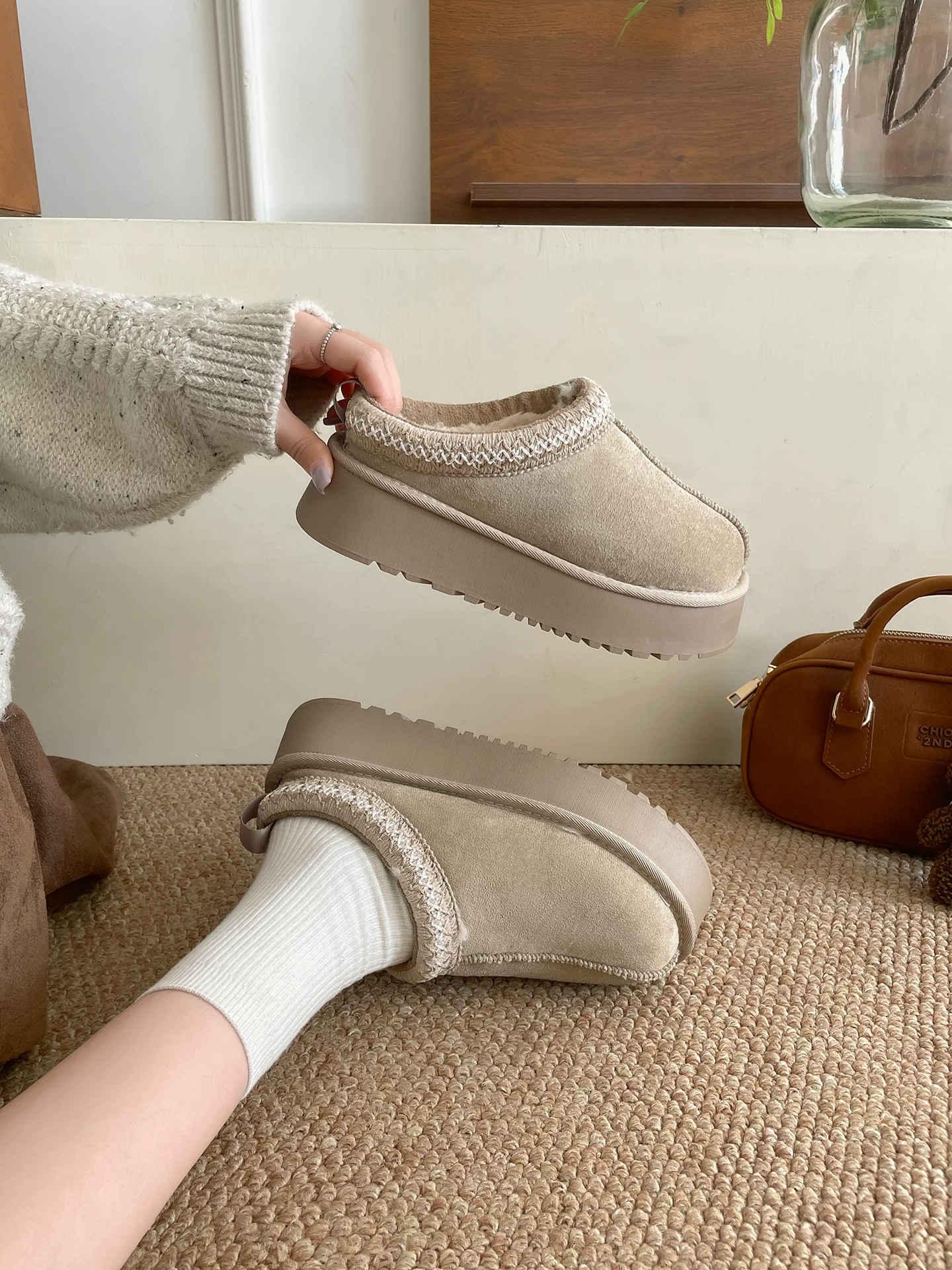 Dép nửa kín kiểu Birkenstock đế dày lót lông mềm mại Meilade dành cho nữ, mẫu mới thu đông 2025, dép bông ấm áp.