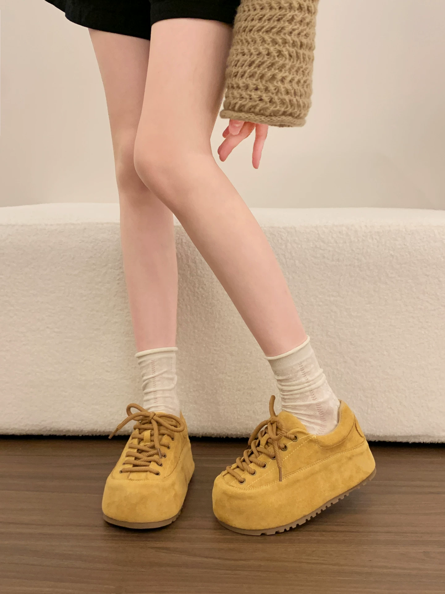 Giày cotton đế dày lót lông cừu ấm áp dành cho nữ, áo khoác ngoài mùa đông, giày Birkenstock đa năng chống trơn trượt mới năm 2025