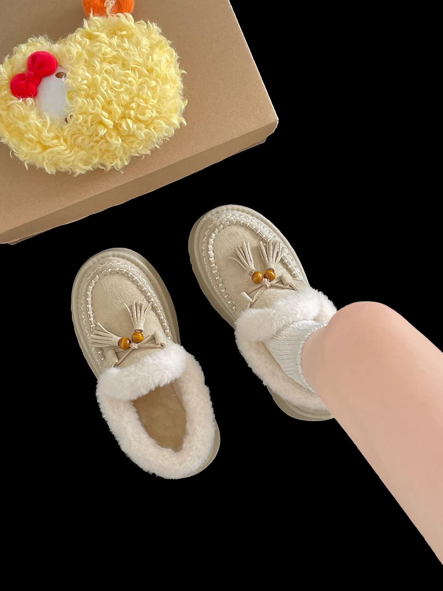 Giày bông giữ ấm đế dày phong cách retro Nam Trung Quốc dành cho nữ 2025, giày mùa đông dày dặn kiểu Birkenstock