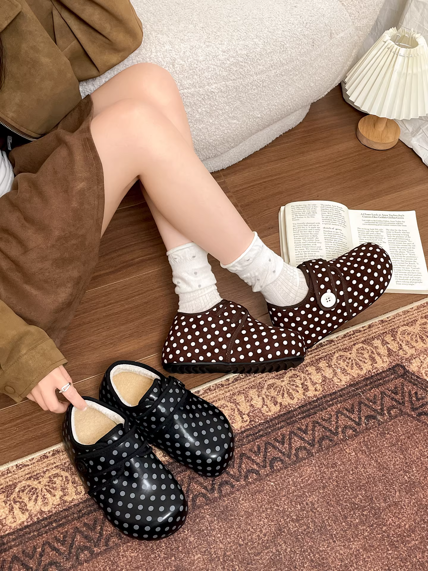 Giày Birkenstock đế dày nữ, lót lông giữ ấm và chống trơn trượt, mẫu mới mùa đông 2025, thích hợp đi ngoài trời.