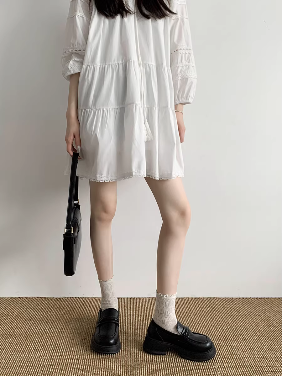 Giày da đế dày màu đen kiểu retro Pháp dành cho nữ, giày lười tăng chiều cao mùa thu mới 2025.