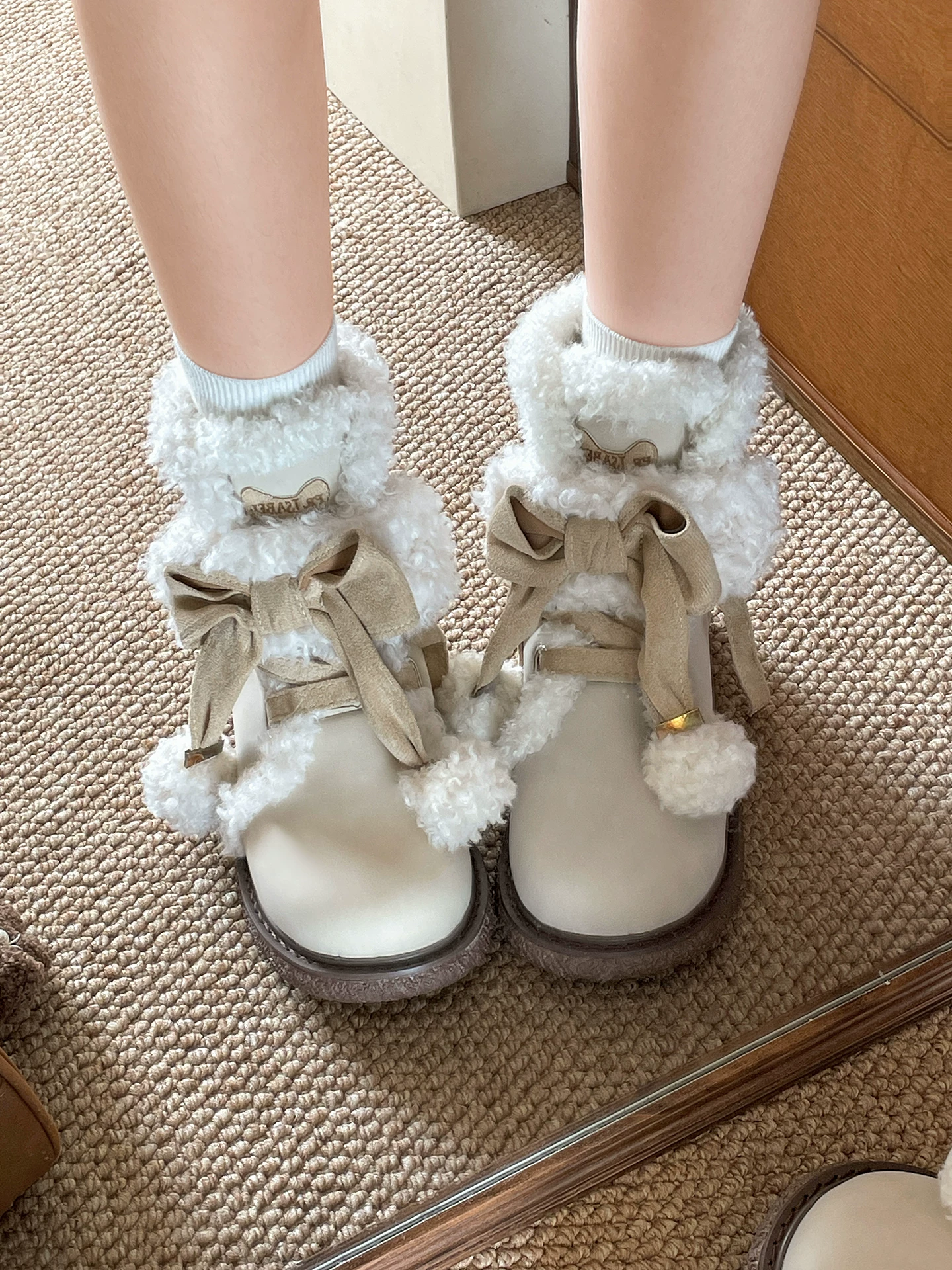 Giày bốt đi tuyết đế dày lót lông cừu Nanzai Southern Retro màu trắng dành cho nữ 2025 Giày cotton ấm áp mùa thu đông mới.