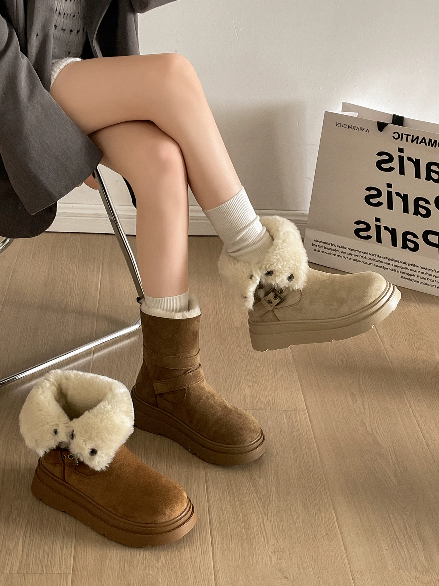 Giày bốt tuyết đế dày lót lông cừu kiểu cổ điển Nam Trung Quốc dành cho nữ 2025 Mẫu mới mùa đông ấm áp đi ngoài trời kiểu Birkenstock bằng vải cotton