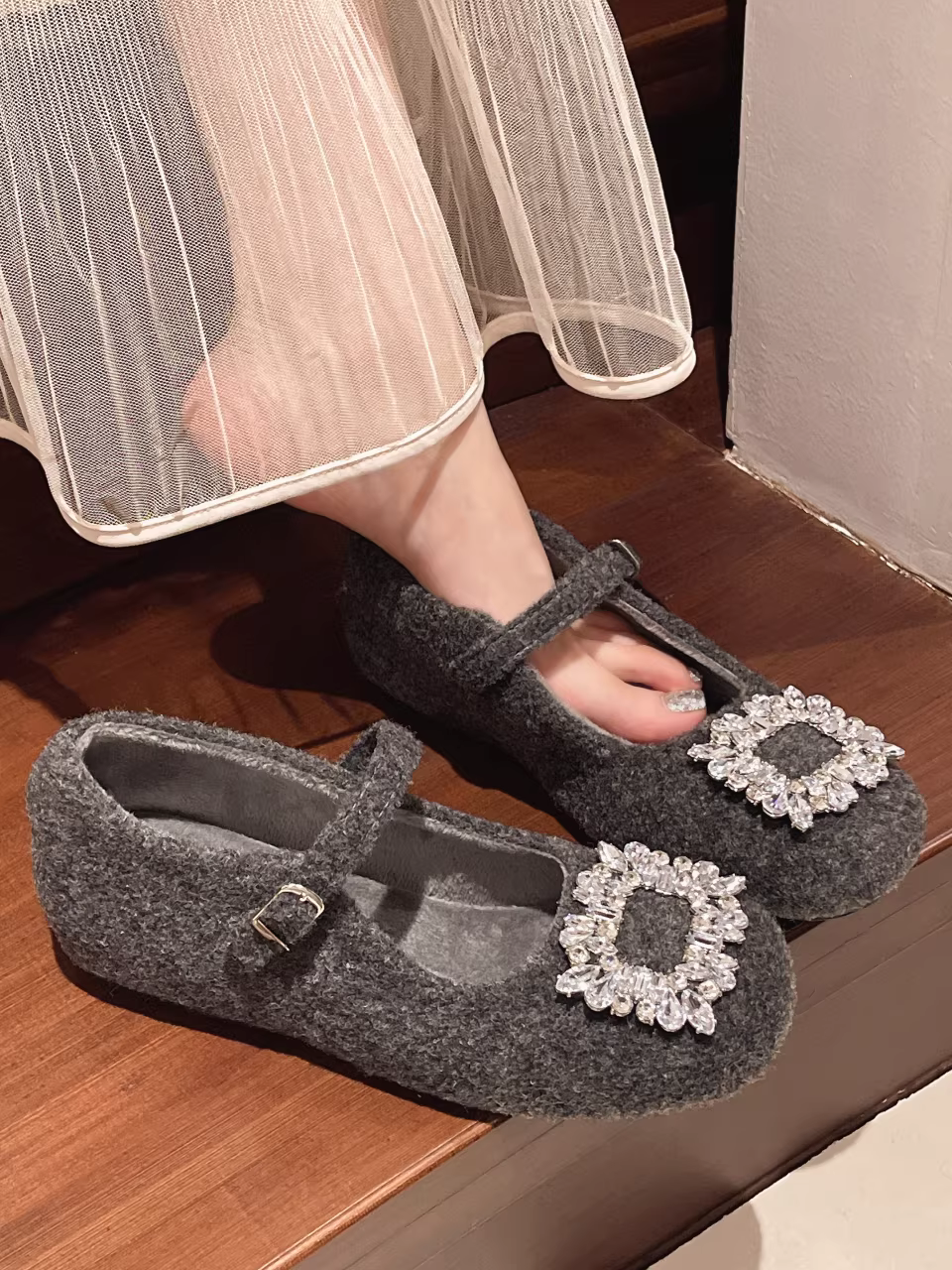 Giày Mary Jane nhung đế xuồng cao gót kiểu Pháp cổ điển dành cho nữ, mẫu mới thu đông 2025, giày lông tăng chiều cao