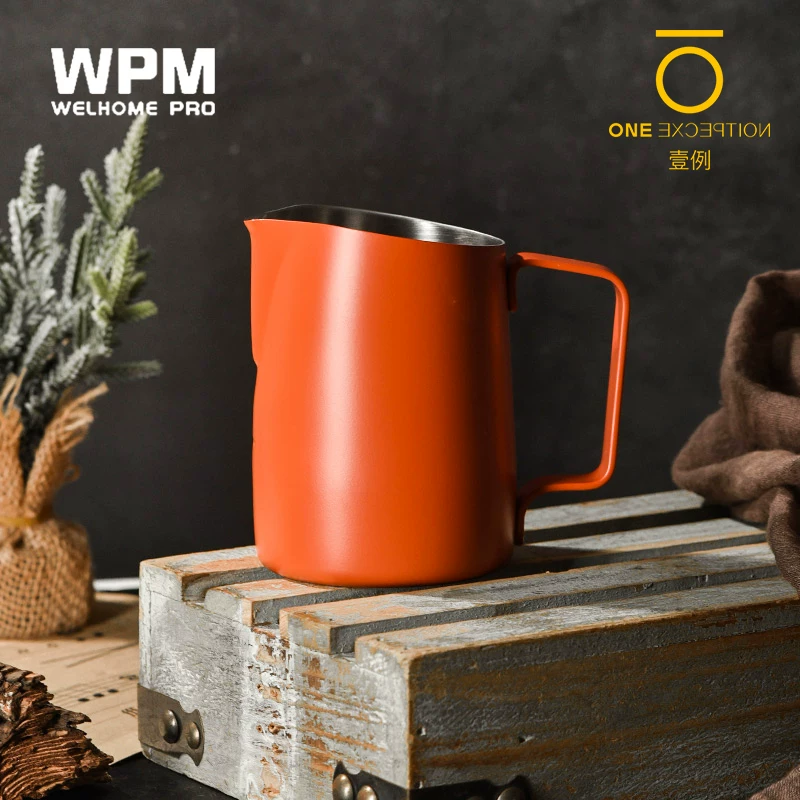 Bình tạo bọt sữa Latte Art Huijia WPM 450CC, chất liệu thép không gỉ, vòi nghiêng, vòi nhọn, vòi tròn, kiểu dáng Bomber