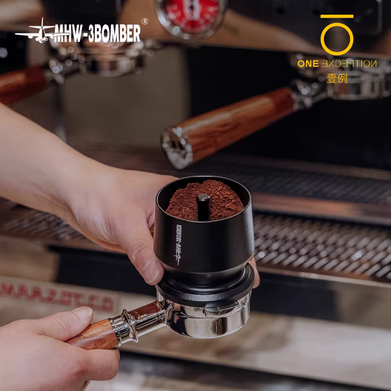 Máy phân phối bột Bomber MHW, máy xay cốc cà phê WBC, pha cà phê bằng tay, phân phối bột đều, chống tràn, chống tĩnh điện 58