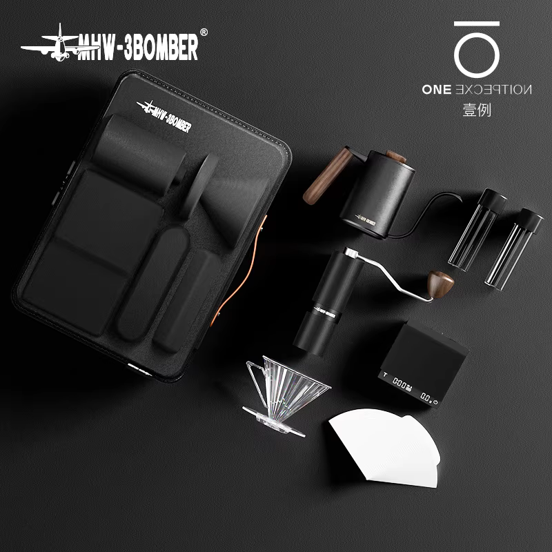 Bộ dụng cụ pha cà phê di động Bomber MHW: túi đựng, máy xay cà phê thủ công, cốc lọc, cân điện tử, bộ cắm trại ngoài trời