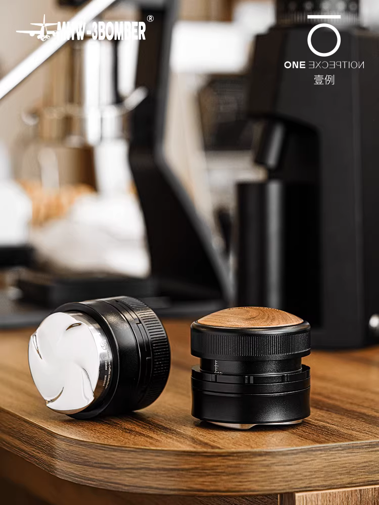 Búa nén cà phê Ý 58mm Bomber MHW Hurricane Gravity Powder Distributor với chức năng điều chỉnh độ cao thích ứng