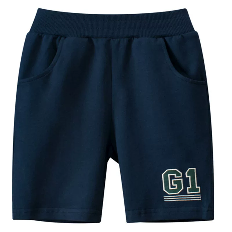 Quần dài trung bình cho bé trai, quần short năm điểm, kiểu dáng mùa hè 2025, quần short cotton thoải mái và sành điệu cho bé trai, đa năng và hợp thời trang khi mặc ngoài trời.