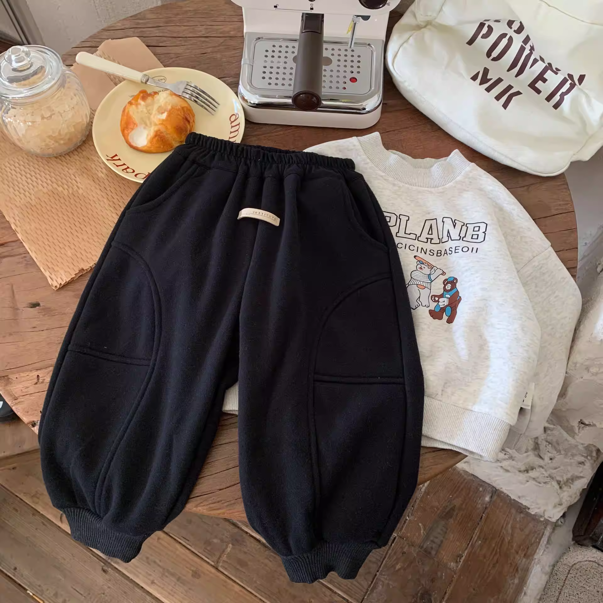 Quần nỉ lót lông trẻ em xuân đông 2025 kiểu Hàn Quốc, quần thể thao dày dặn phối màu đa năng cho bé trai