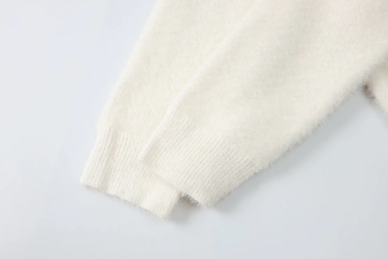 Áo len cổ chữ V màu trắng của CuteGirl dành cho nữ mùa xuân thu 2025 áo khoác cardigan dệt kim dày mới