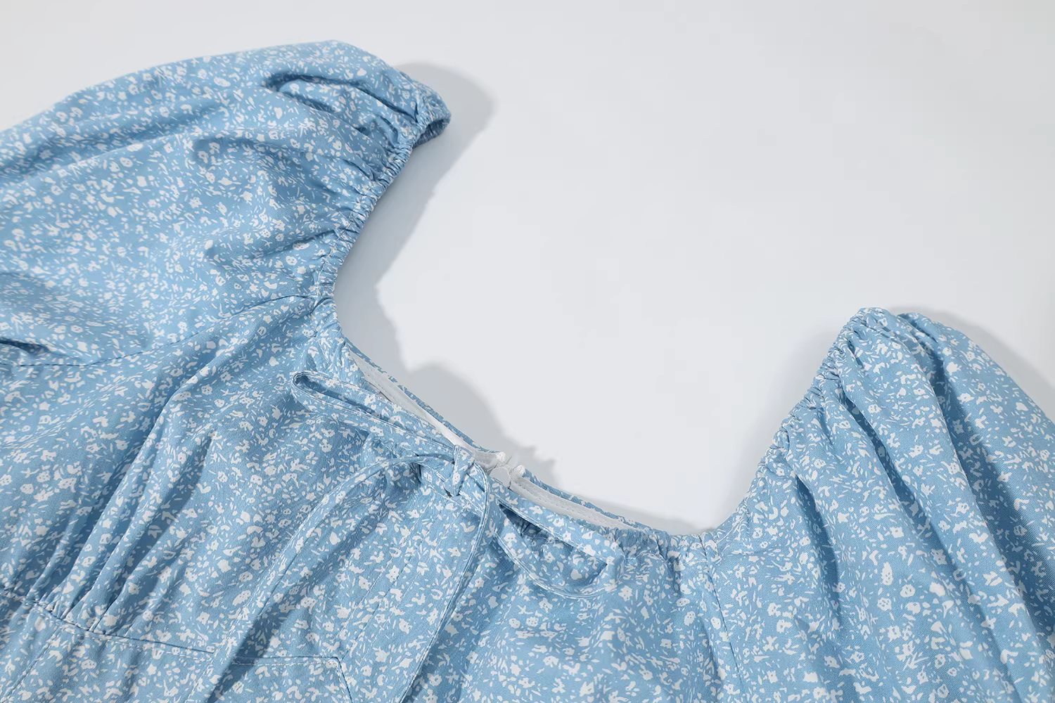 Váy hoa tay phồng màu xanh Pháp dễ thương dành cho nữ mùa hè 2025 kiểu dáng mới, dáng chữ A dài, size nhỏ