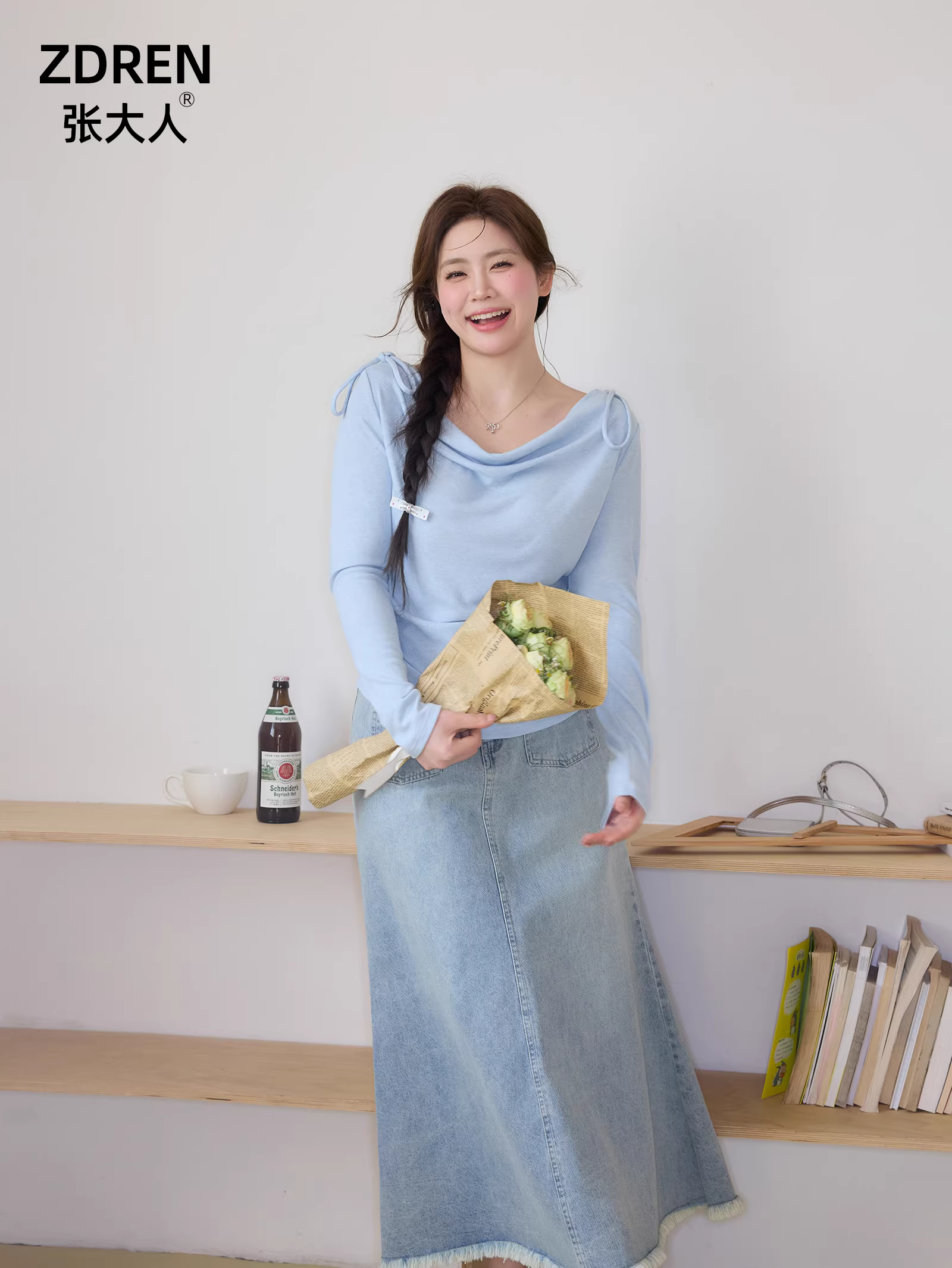 Bộ quần áo thu đông cỡ lớn dành cho phụ nữ mũm mĩm của Zhang Daren, có tác dụng làm thon gọn, áo nhẹ nhàng và sang trọng với chân váy denim đuôi cá.